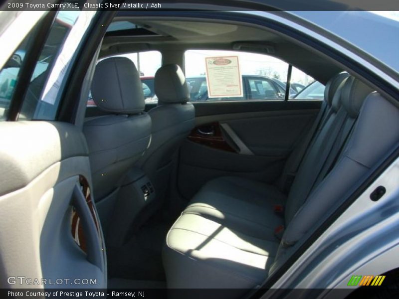 Classic Silver Metallic / Ash 2009 Toyota Camry XLE