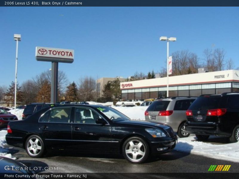 Black Onyx / Cashmere 2006 Lexus LS 430