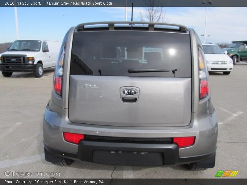 Titanium Gray / Red/Black Sport Cloth 2010 Kia Soul Sport