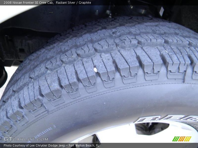 Radiant Silver / Graphite 2008 Nissan Frontier SE Crew Cab