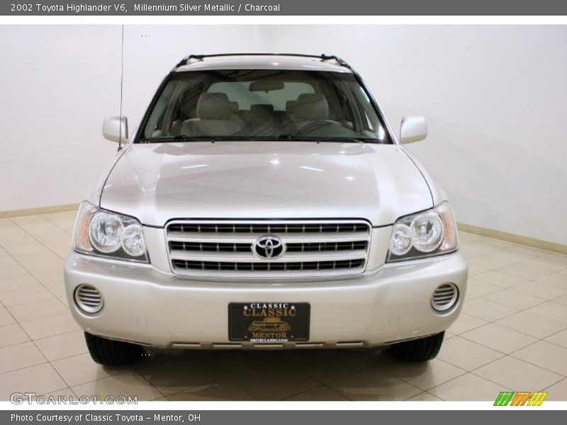 Millennium Silver Metallic / Charcoal 2002 Toyota Highlander V6