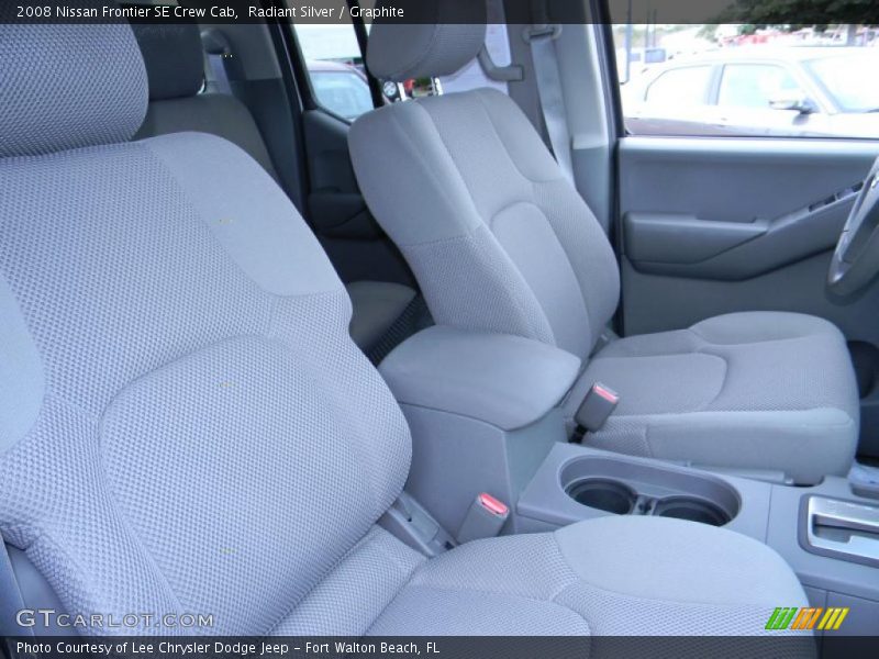 Radiant Silver / Graphite 2008 Nissan Frontier SE Crew Cab