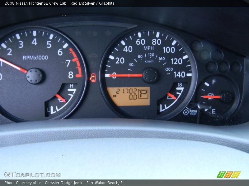 Radiant Silver / Graphite 2008 Nissan Frontier SE Crew Cab