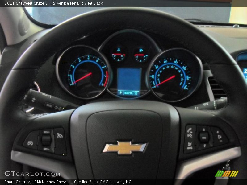 Silver Ice Metallic / Jet Black 2011 Chevrolet Cruze LT