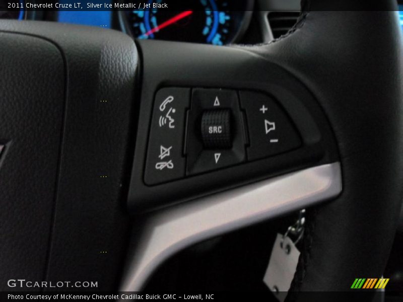 Silver Ice Metallic / Jet Black 2011 Chevrolet Cruze LT