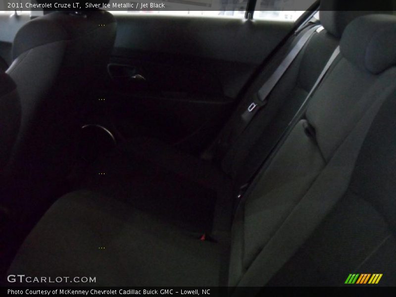 Silver Ice Metallic / Jet Black 2011 Chevrolet Cruze LT