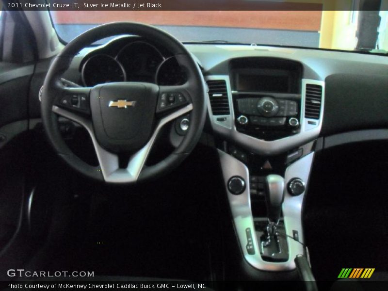 Silver Ice Metallic / Jet Black 2011 Chevrolet Cruze LT