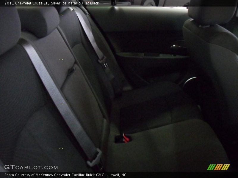Silver Ice Metallic / Jet Black 2011 Chevrolet Cruze LT