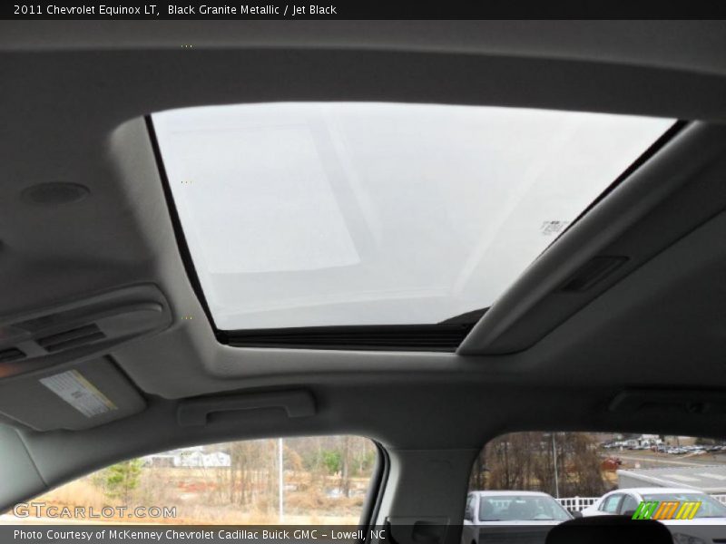 Sunroof of 2011 Equinox LT