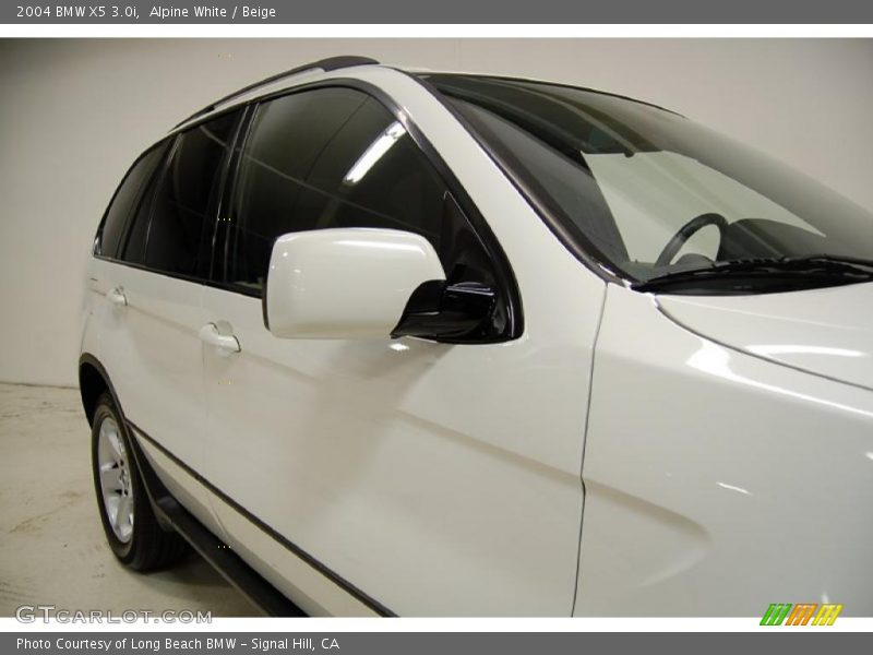 Alpine White / Beige 2004 BMW X5 3.0i