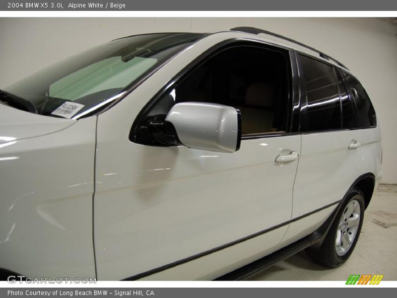Alpine White / Beige 2004 BMW X5 3.0i