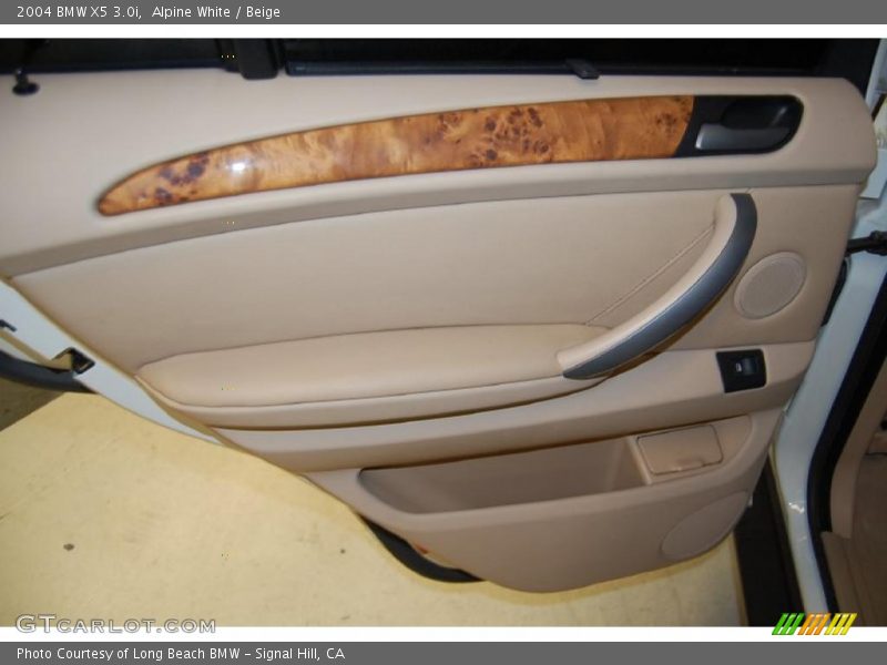 Alpine White / Beige 2004 BMW X5 3.0i