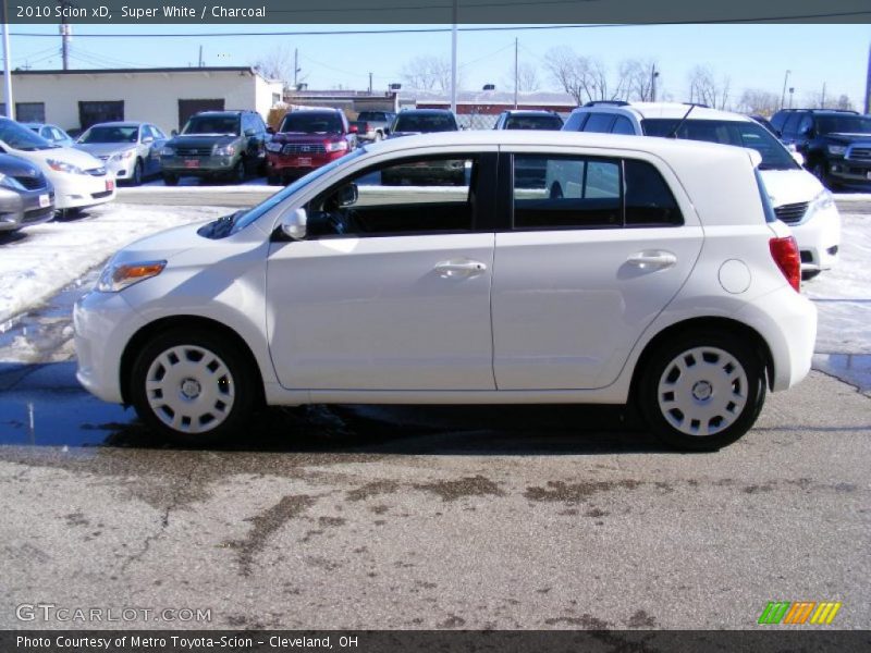 Super White / Charcoal 2010 Scion xD