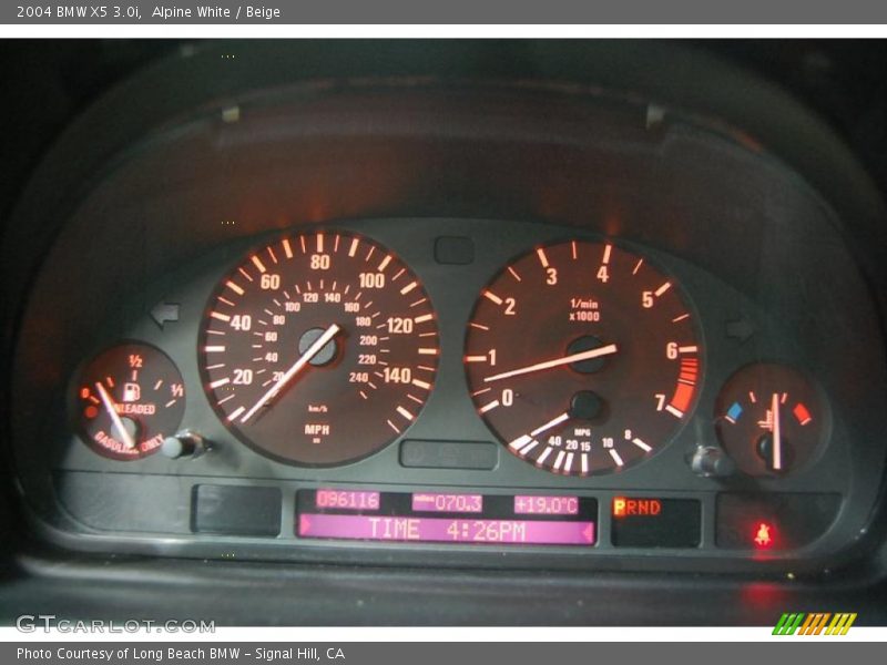 Alpine White / Beige 2004 BMW X5 3.0i