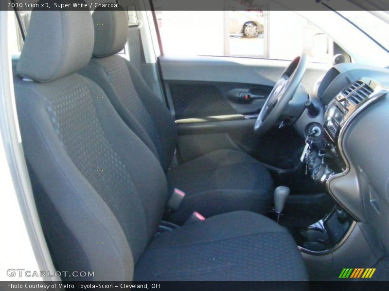 Super White / Charcoal 2010 Scion xD