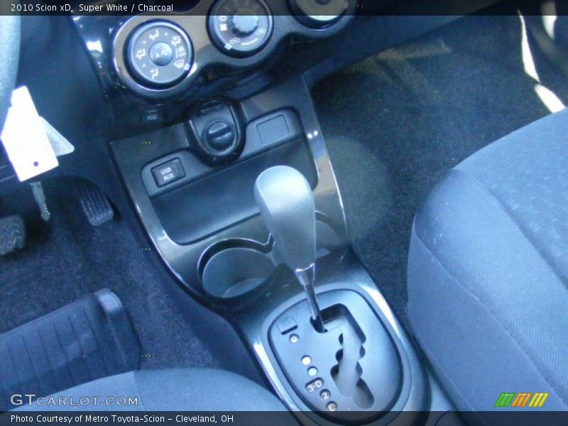 Super White / Charcoal 2010 Scion xD