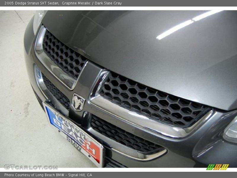 Graphite Metallic / Dark Slate Gray 2005 Dodge Stratus SXT Sedan
