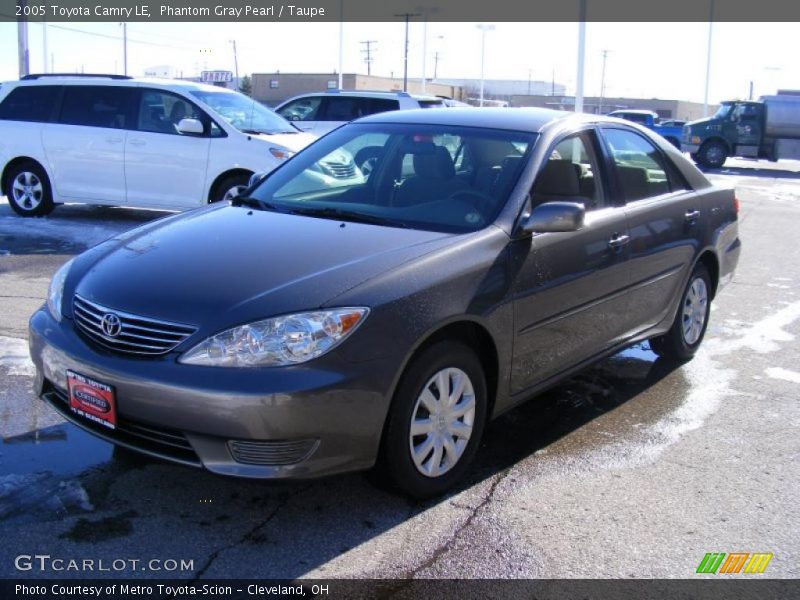 Phantom Gray Pearl / Taupe 2005 Toyota Camry LE