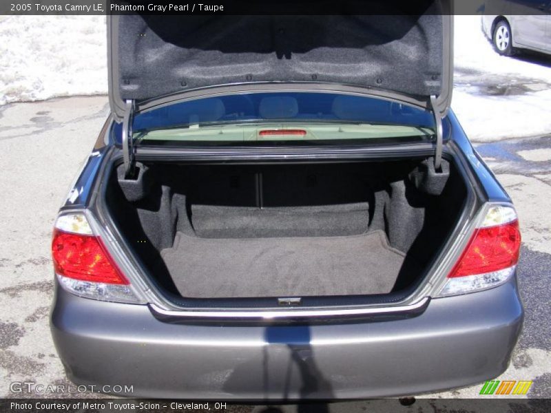 Phantom Gray Pearl / Taupe 2005 Toyota Camry LE