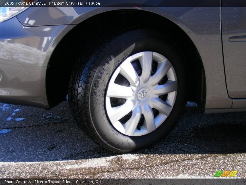 Phantom Gray Pearl / Taupe 2005 Toyota Camry LE