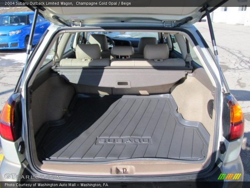  2004 Outback Limited Wagon Trunk