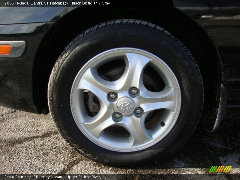  2005 Elantra GT Hatchback Wheel
