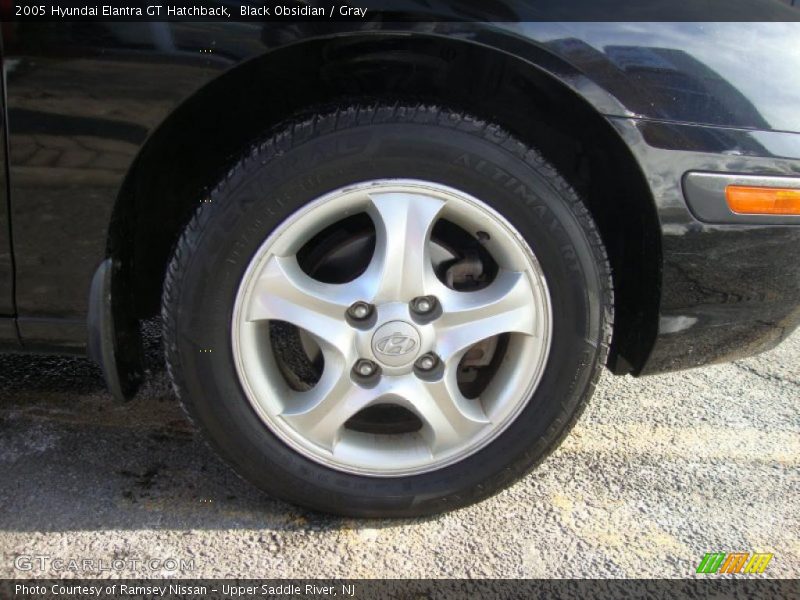  2005 Elantra GT Hatchback Wheel