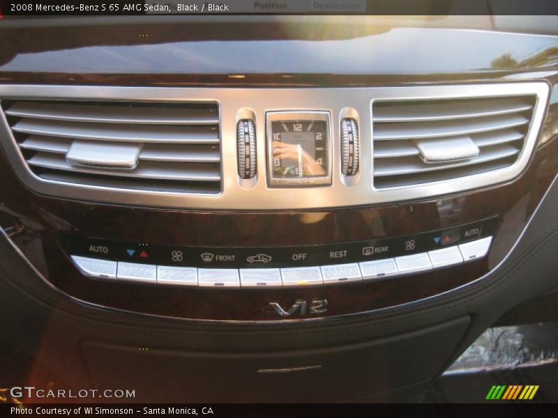 Controls of 2008 S 65 AMG Sedan