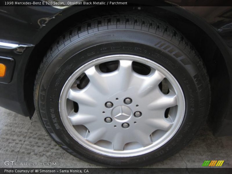  1998 E 320 Sedan Wheel