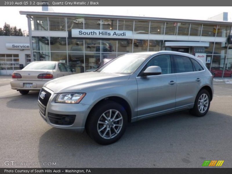 Quartz Grey Metallic / Black 2010 Audi Q5 3.2 quattro