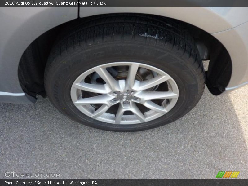 Quartz Grey Metallic / Black 2010 Audi Q5 3.2 quattro