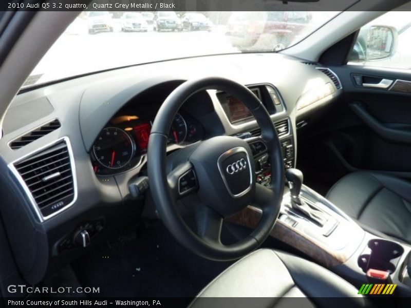 Quartz Grey Metallic / Black 2010 Audi Q5 3.2 quattro