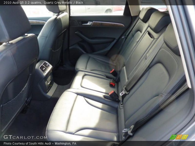 Quartz Grey Metallic / Black 2010 Audi Q5 3.2 quattro