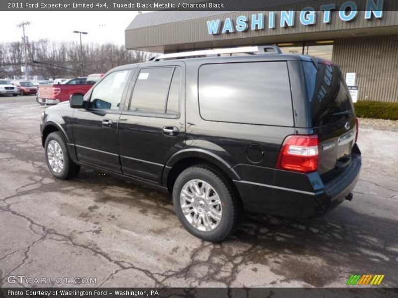 Tuxedo Black Metallic / Charcoal Black 2011 Ford Expedition Limited 4x4