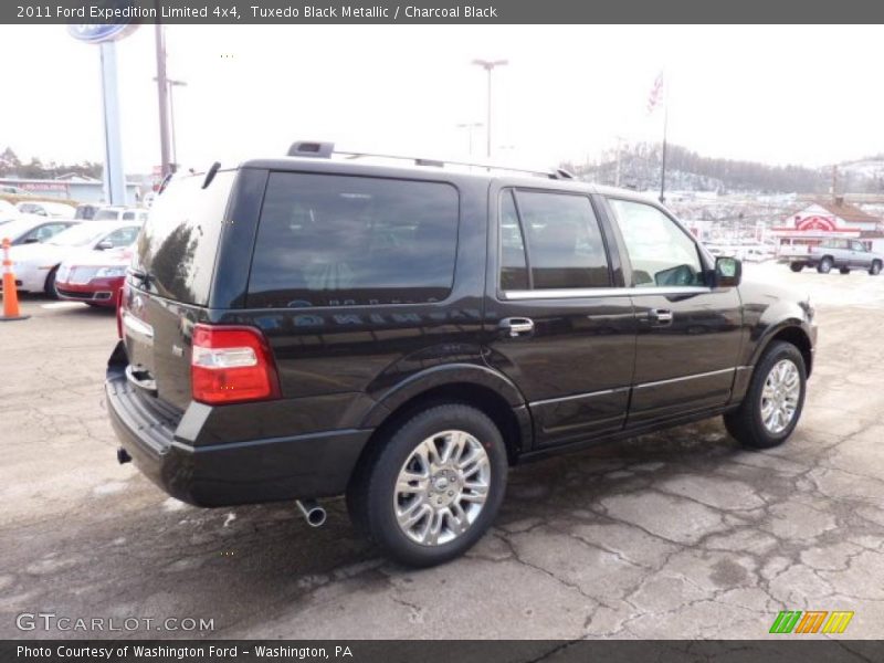 Tuxedo Black Metallic / Charcoal Black 2011 Ford Expedition Limited 4x4