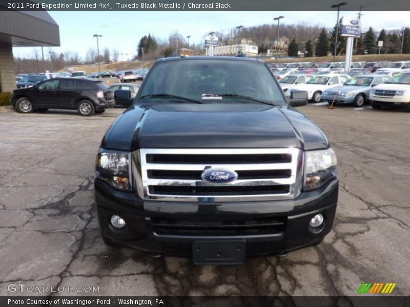 Tuxedo Black Metallic / Charcoal Black 2011 Ford Expedition Limited 4x4