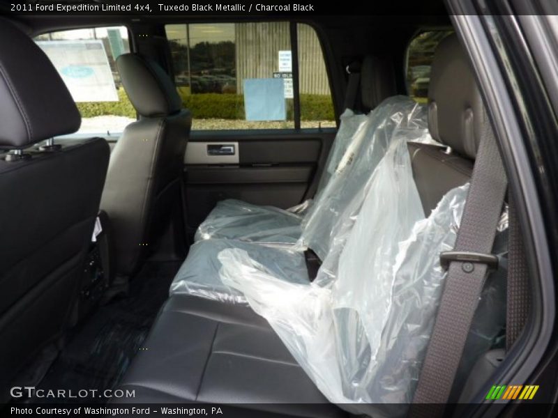 Tuxedo Black Metallic / Charcoal Black 2011 Ford Expedition Limited 4x4
