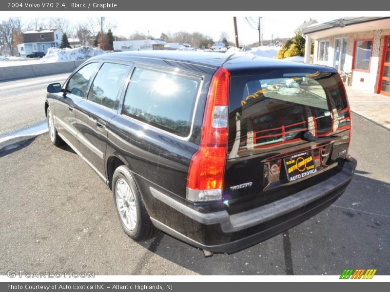 Black / Graphite 2004 Volvo V70 2.4