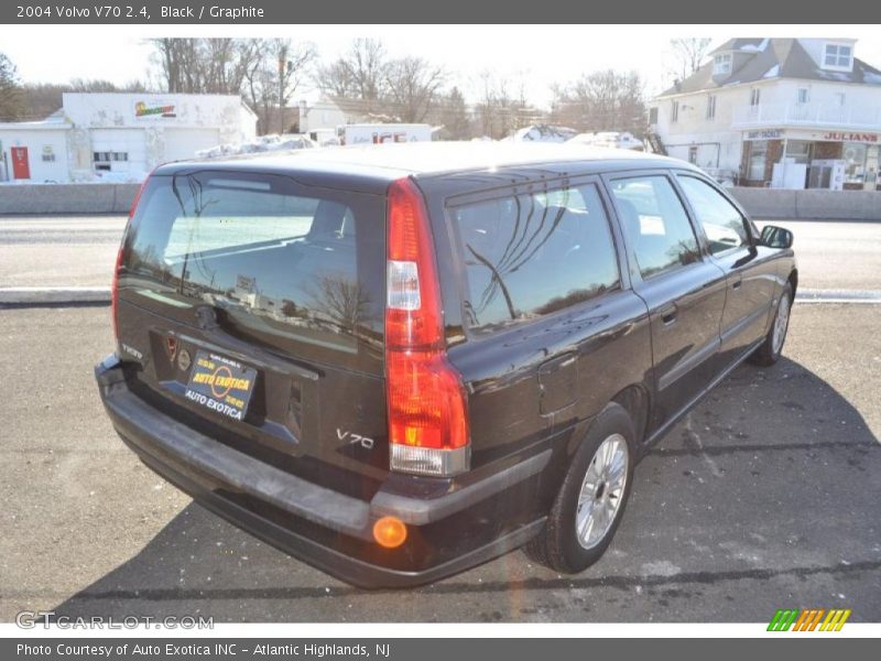 Black / Graphite 2004 Volvo V70 2.4