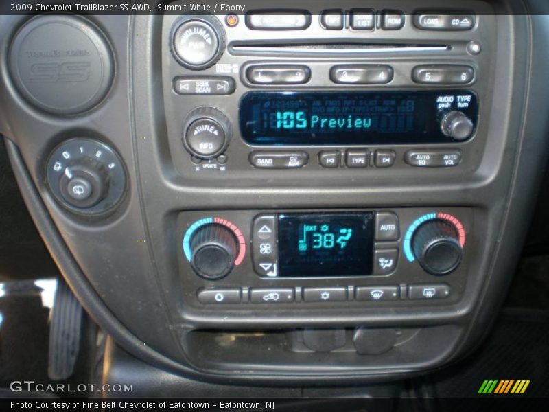 Summit White / Ebony 2009 Chevrolet TrailBlazer SS AWD
