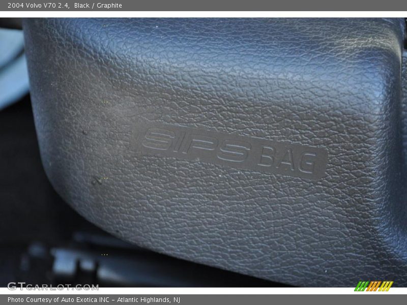 Black / Graphite 2004 Volvo V70 2.4