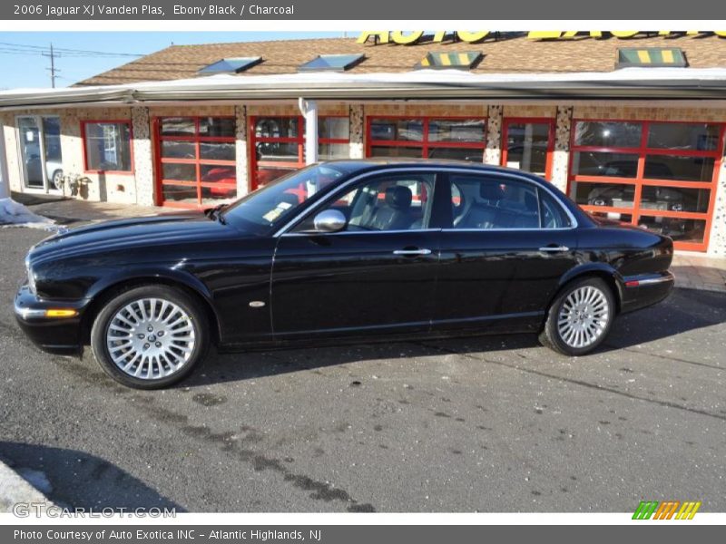 Ebony Black / Charcoal 2006 Jaguar XJ Vanden Plas