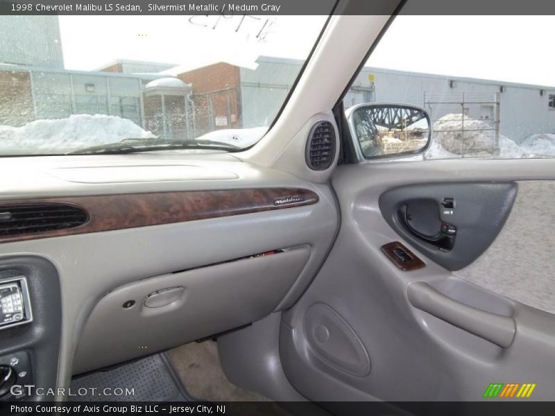 Silvermist Metallic / Medum Gray 1998 Chevrolet Malibu LS Sedan