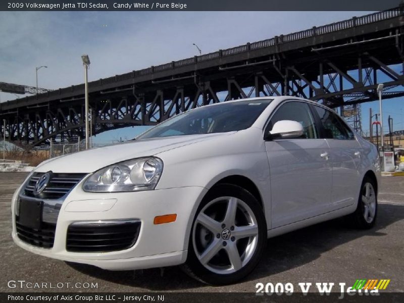 Candy White / Pure Beige 2009 Volkswagen Jetta TDI Sedan