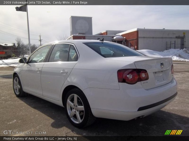 Candy White / Pure Beige 2009 Volkswagen Jetta TDI Sedan
