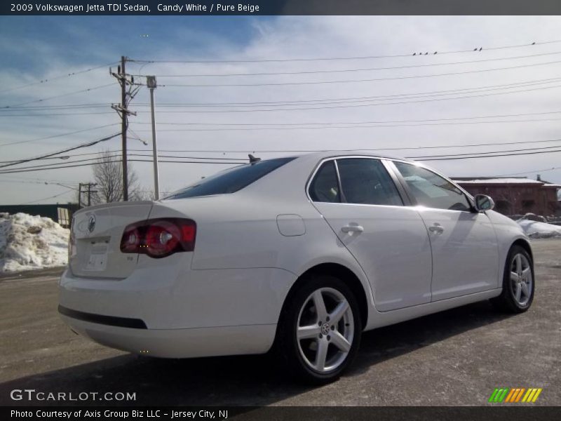 Candy White / Pure Beige 2009 Volkswagen Jetta TDI Sedan