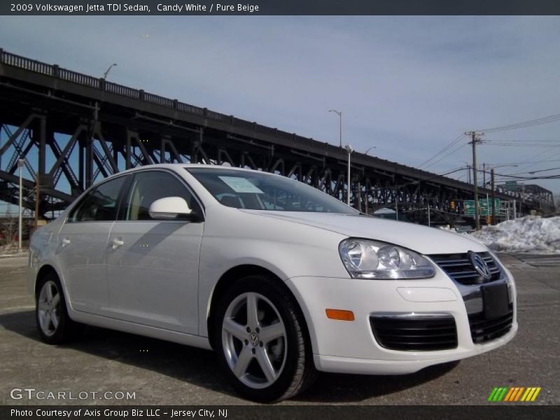 Candy White / Pure Beige 2009 Volkswagen Jetta TDI Sedan