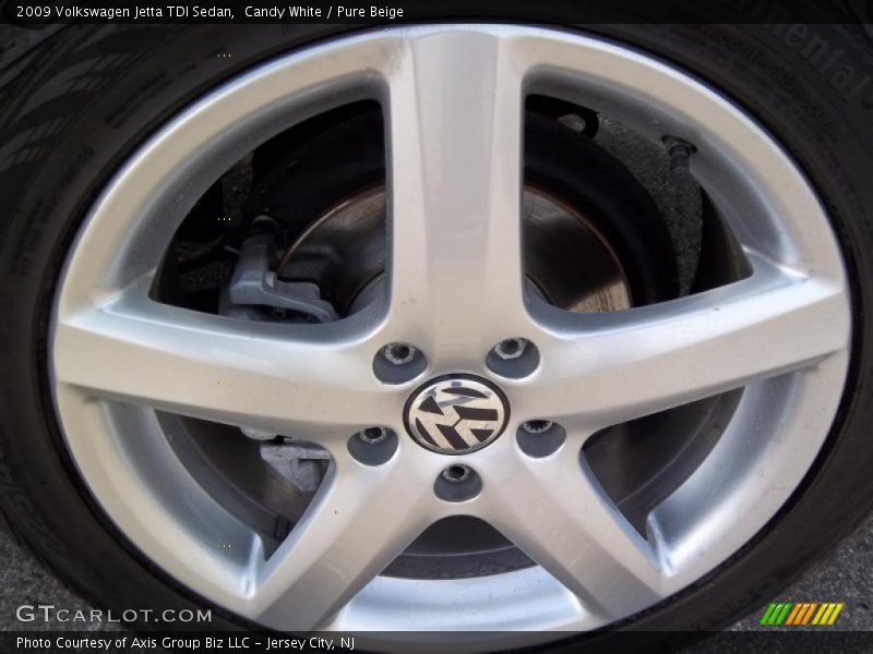 Candy White / Pure Beige 2009 Volkswagen Jetta TDI Sedan