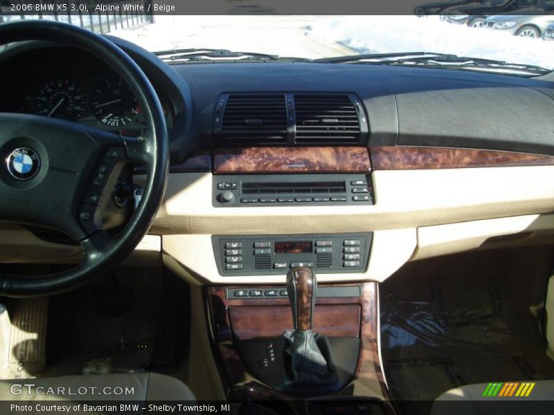 Alpine White / Beige 2006 BMW X5 3.0i