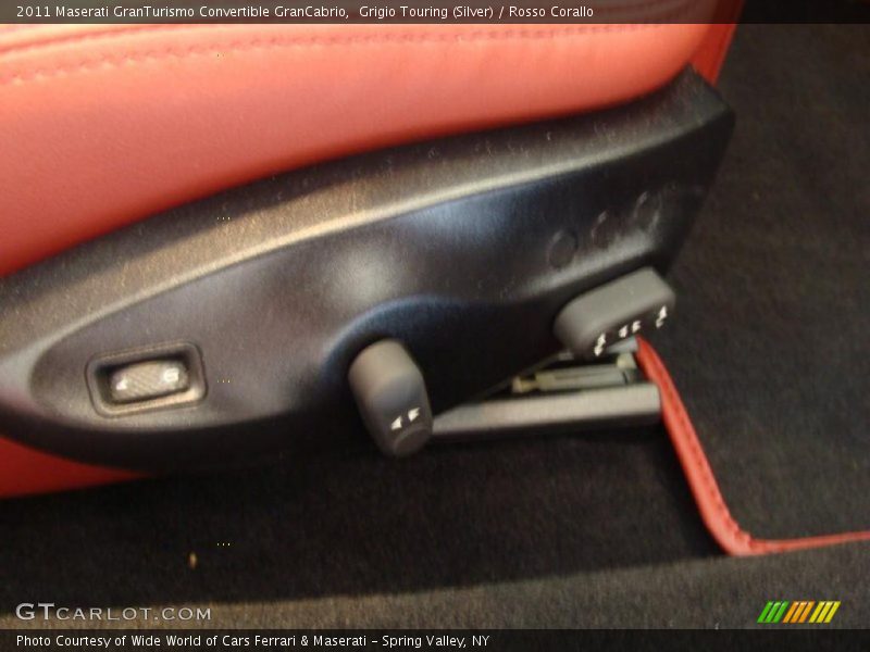 Grigio Touring (Silver) / Rosso Corallo 2011 Maserati GranTurismo Convertible GranCabrio